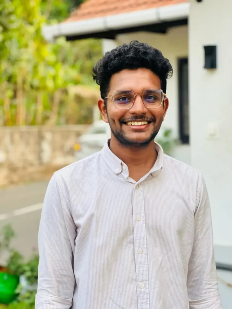 a company founder posing for digital marketing expert in qatar