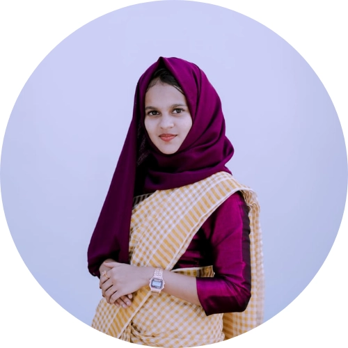 A professional standing for a photo for digital marketing expert in Qatar